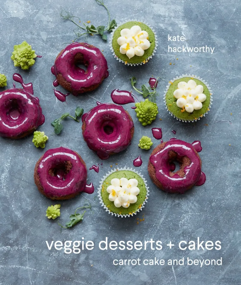 Book cover for 'Veggie Desserts & Cakes'